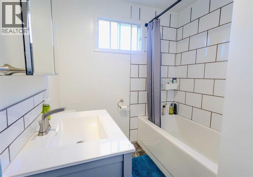 712 3 Avenue Nw, Slave Lake, Alberta  T0G 2A1 - Photo 14 - A2265158