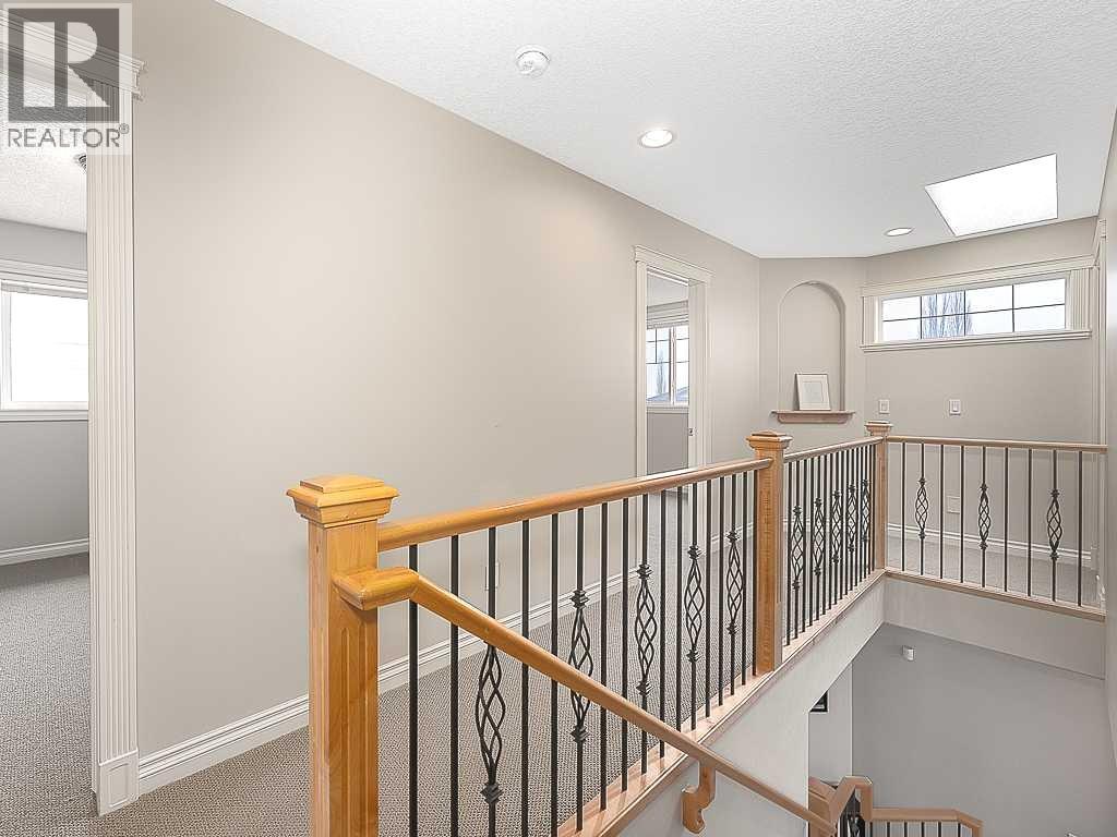 195 Royal Birkdale Crescent NW, Calgary, Alberta  T3G 5R7 - Photo 19 - A2296381