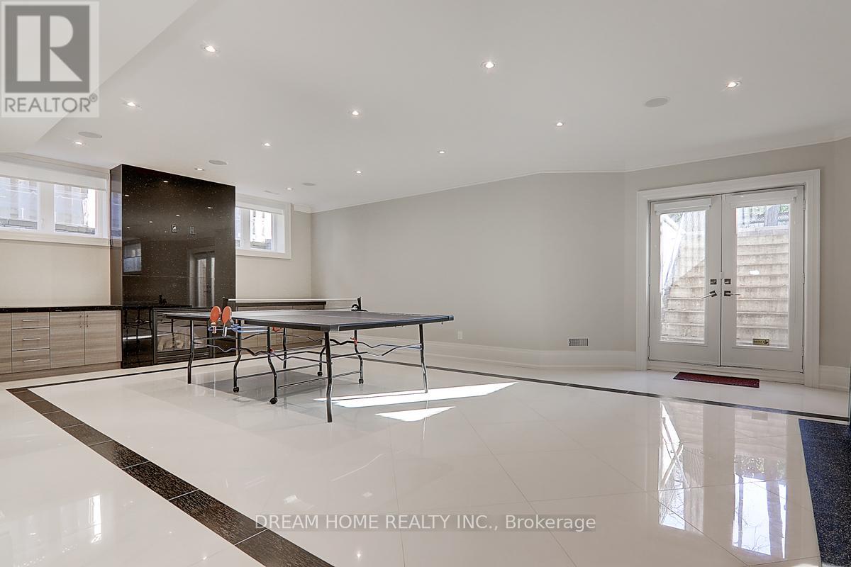 225 Dunforest Avenue, Toronto, Ontario  M2N 4J6 - Photo 35 - C12956594