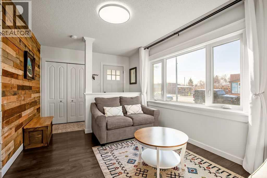 330 3 Avenue SE, High River, Alberta  T1V 1H7 - Photo 4 - A2295908