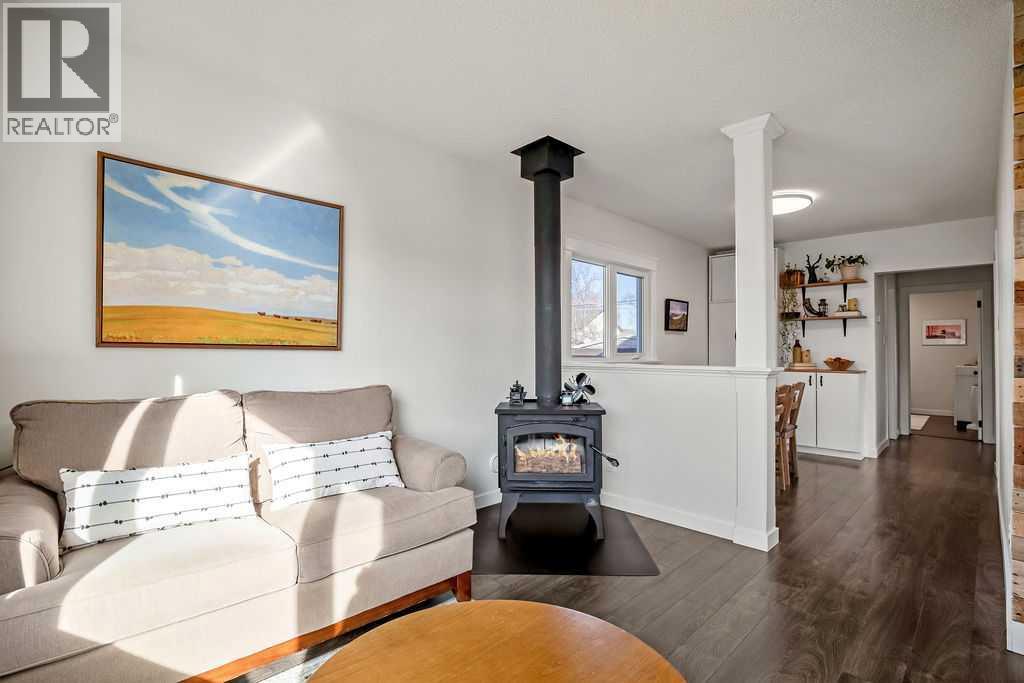 330 3 Avenue SE, High River, Alberta  T1V 1H7 - Photo 6 - A2295908