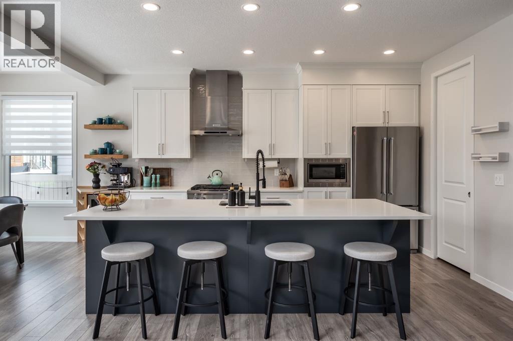 7270 11 Avenue Sw, Calgary, Alberta  T3H 3V5 - Photo 3 - A2296135