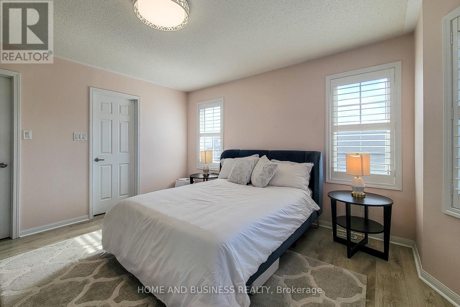 355 Chuchmach Close, Milton, Ontario  L9T 8B7 - Photo 22 - W12956606