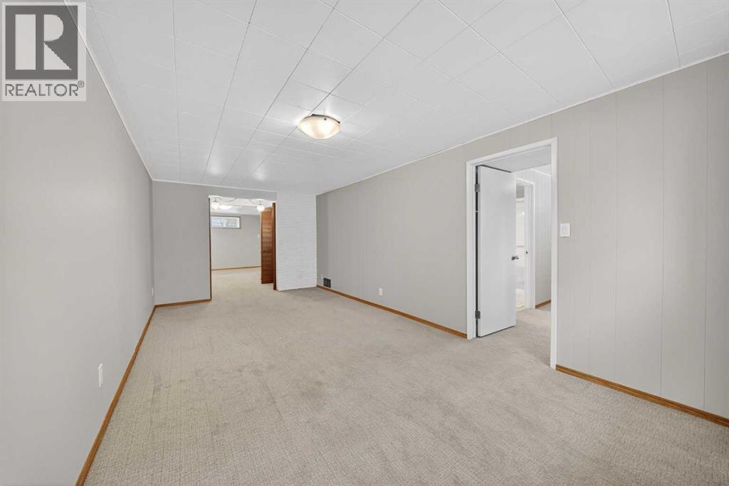 23 Hyslop Drive Sw, Calgary, Alberta  T2V 3A2 - Photo 27 - A2298506