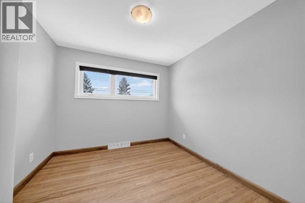 23 Hyslop Drive Sw, Calgary, Alberta  T2V 3A2 - Photo 18 - A2298506