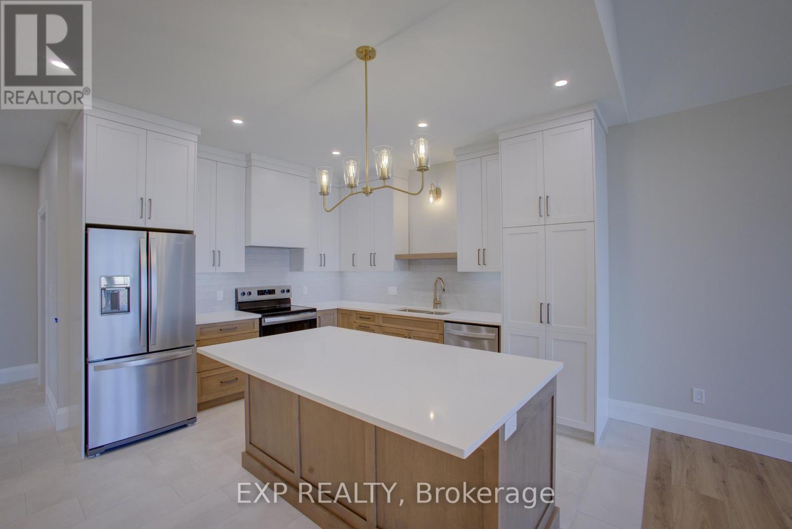 91 Bedell Drive, Mapleton, Ontario  N0G 1P0 - Photo 11 - X12956608