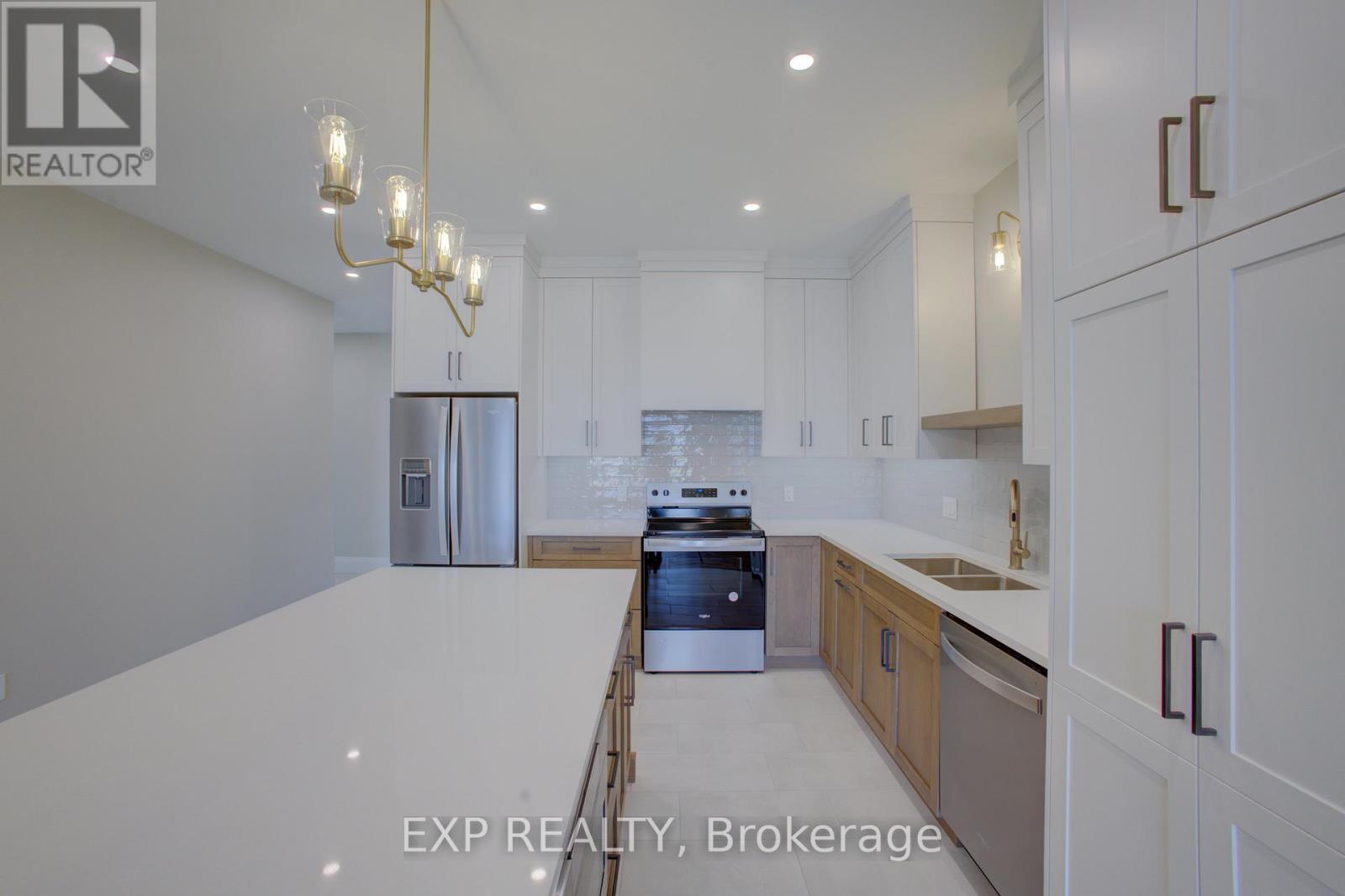 91 Bedell Drive, Mapleton, Ontario  N0G 1P0 - Photo 12 - X12956608