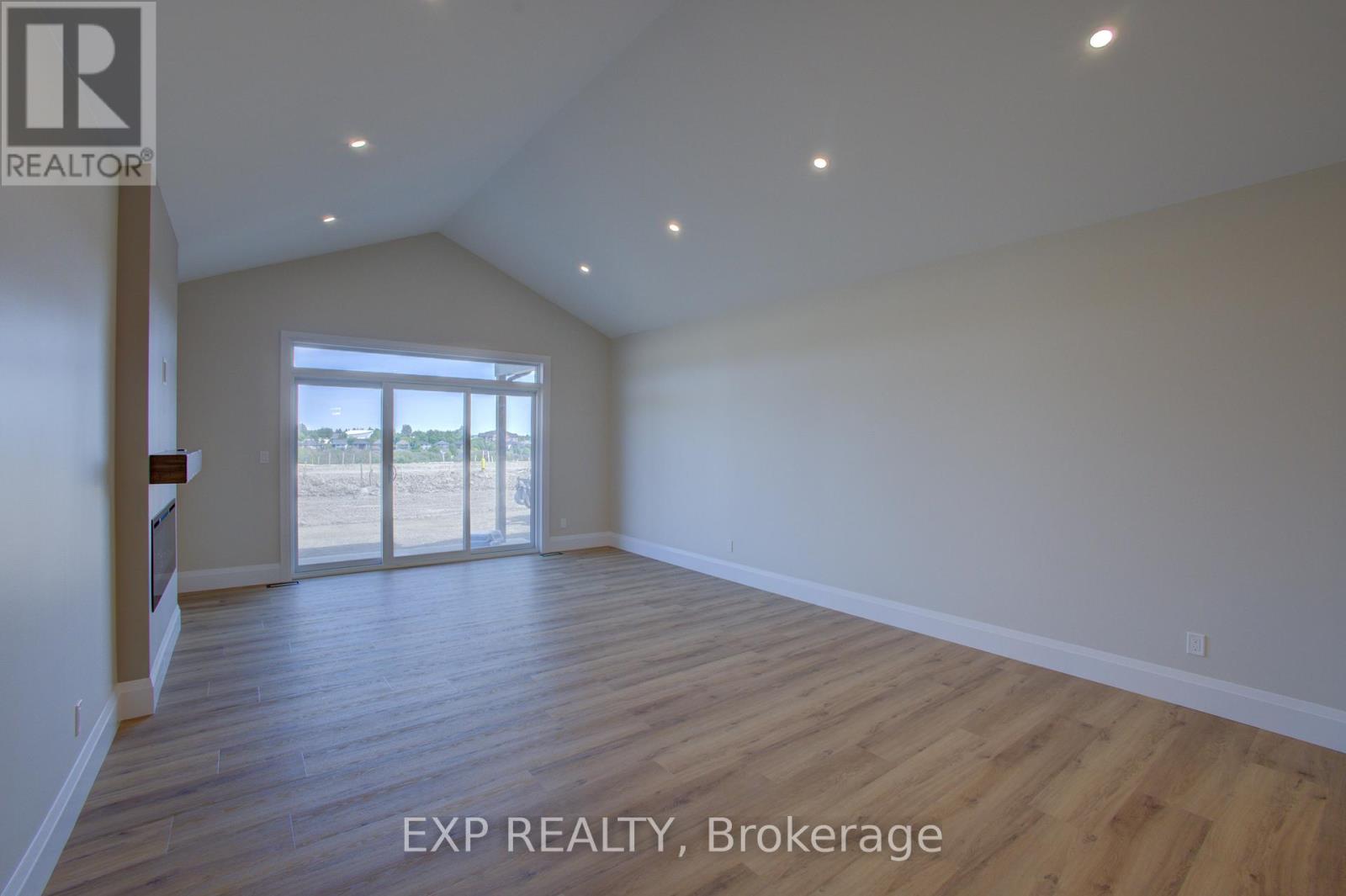 91 Bedell Drive, Mapleton, Ontario  N0G 1P0 - Photo 21 - X12956608