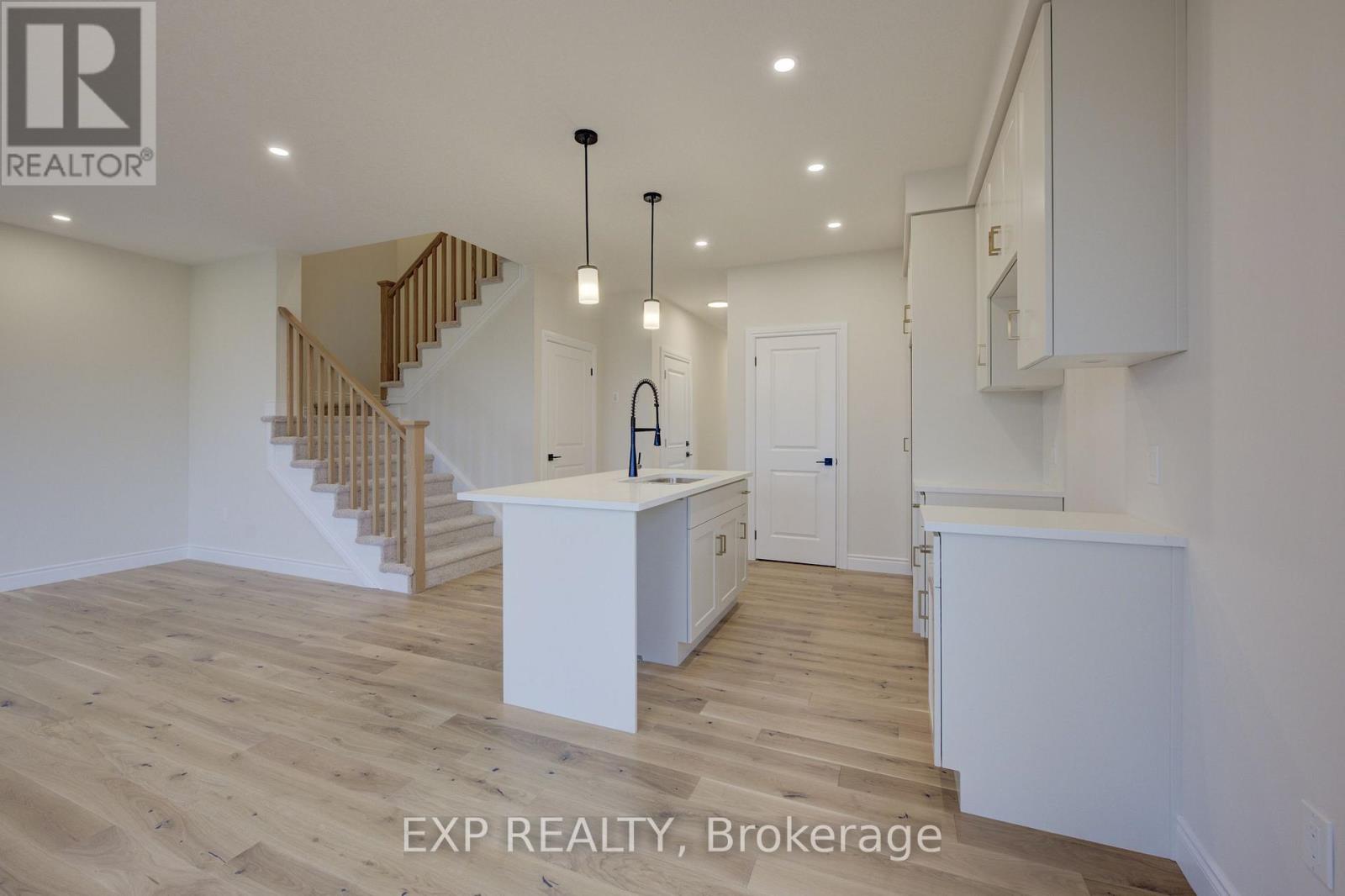 30 Anne Street W, Minto, Ontario  N0G 1Z0 - Photo 11 - X12956610