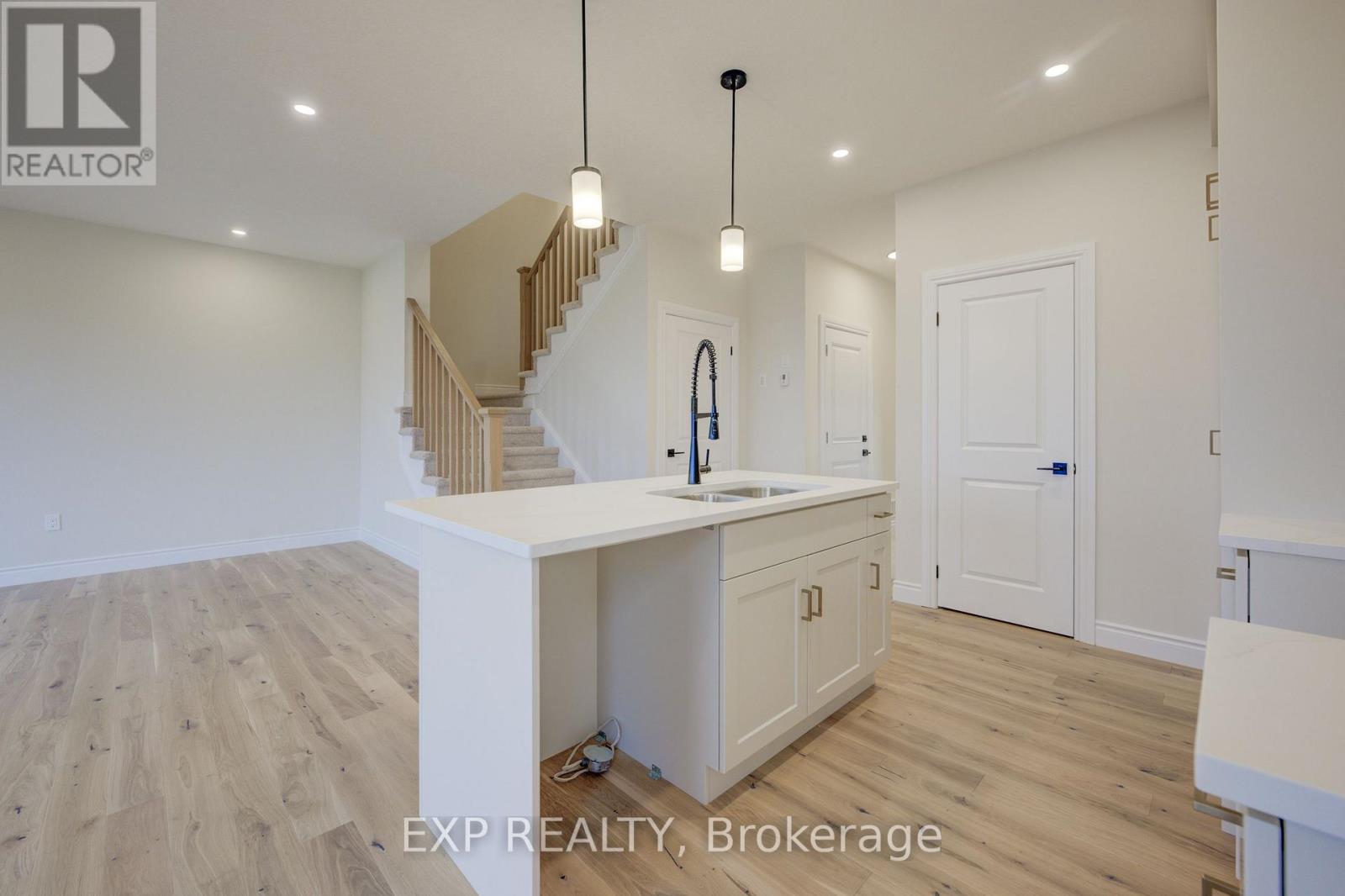 30 Anne Street W, Minto, Ontario  N0G 1Z0 - Photo 13 - X12956610