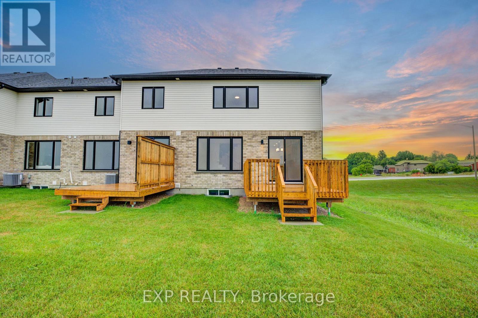30 Anne Street W, Minto, Ontario  N0G 1Z0 - Photo 33 - X12956610