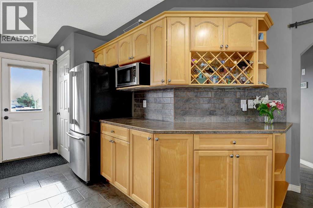 66 Pinnacle Lake Drive, Grande Prairie, Alberta  T8W 0A9 - Photo 7 - A2292929