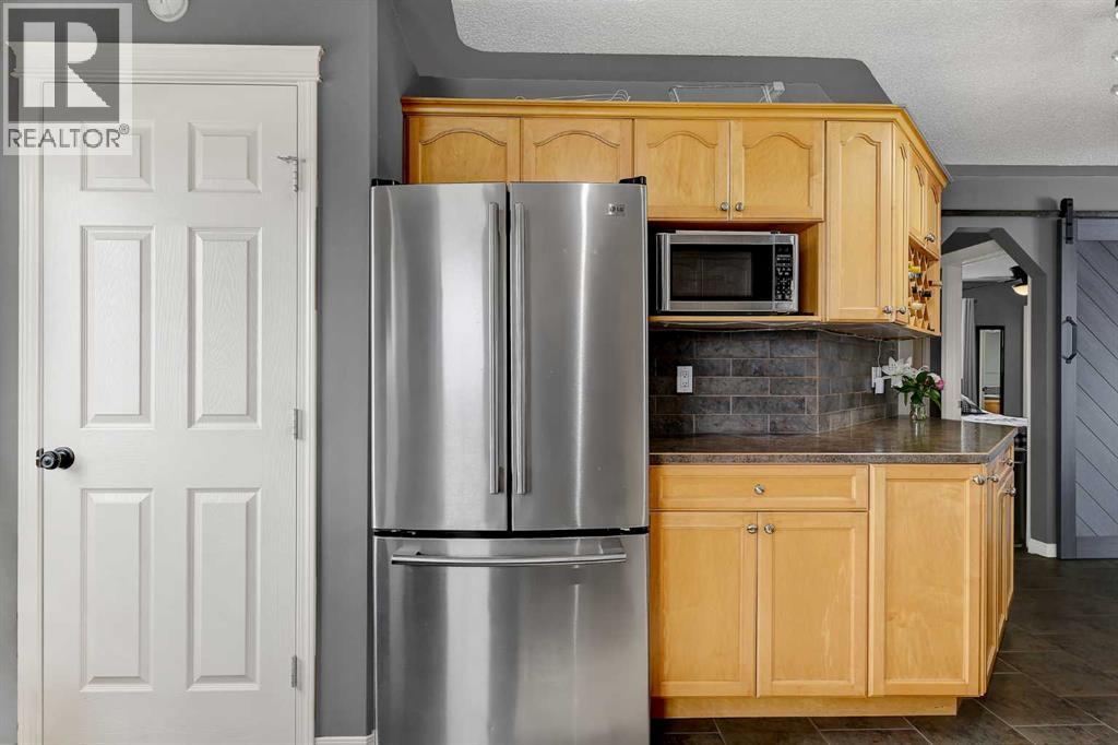 66 Pinnacle Lake Drive, Grande Prairie, Alberta  T8W 0A9 - Photo 9 - A2292929