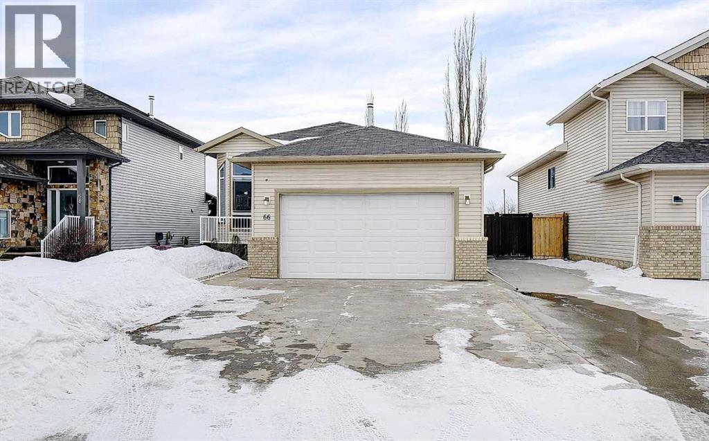 66 Pinnacle Lake Drive, Grande Prairie, Alberta  T8W 0A9 - Photo 35 - A2292929