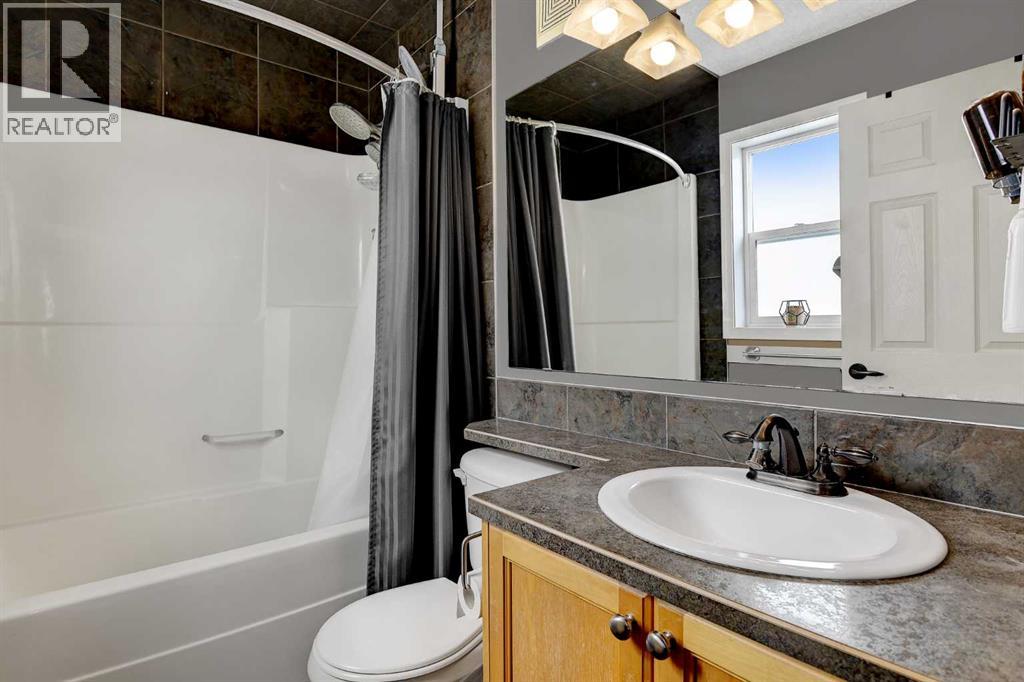 66 Pinnacle Lake Drive, Grande Prairie, Alberta  T8W 0A9 - Photo 17 - A2292929