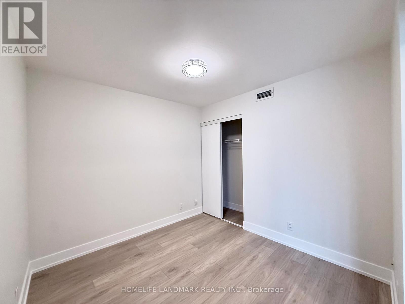 727 - 230 Queens Quay W, Toronto, Ontario  M5J 2Y7 - Photo 15 - C12956616