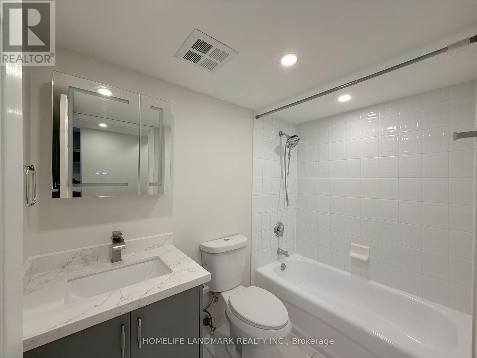 727 - 230 Queens Quay W, Toronto, Ontario  M5J 2Y7 - Photo 17 - C12956616