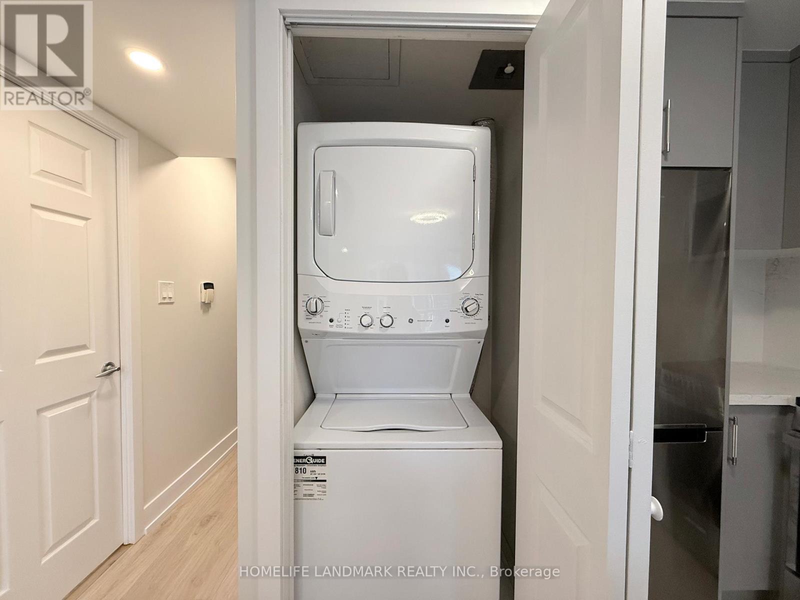 727 - 230 Queens Quay W, Toronto, Ontario  M5J 2Y7 - Photo 18 - C12956616