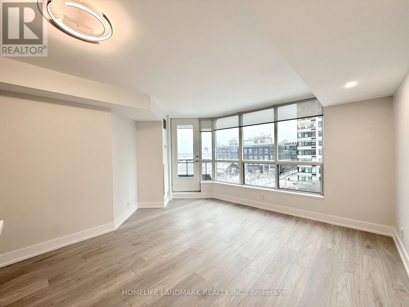 727 - 230 Queens Quay W, Toronto, Ontario  M5J 2Y7 - Photo 9 - C12956616