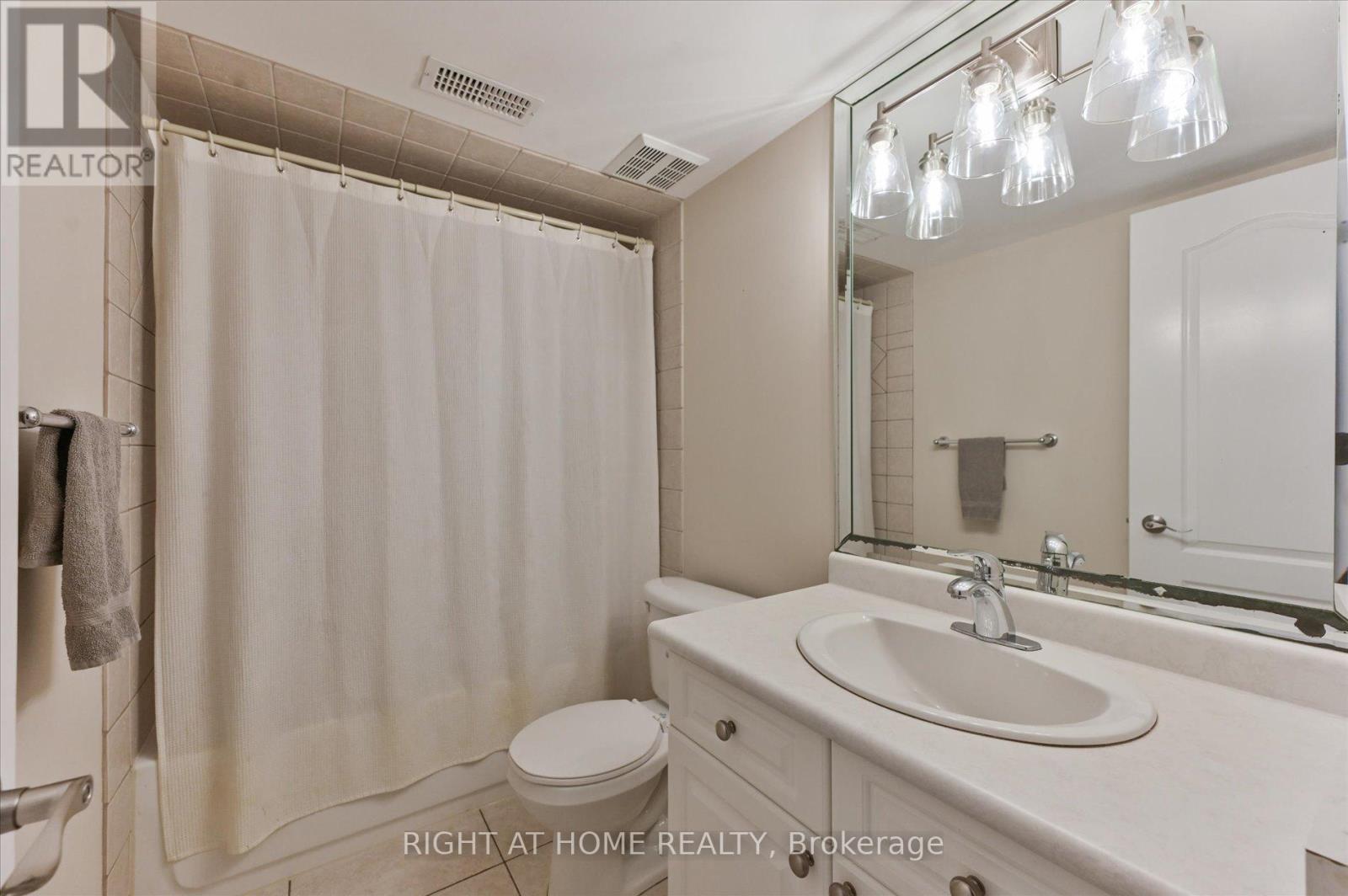 154 Charlton Boulevard, Toronto, Ontario  M2R 2J1 - Photo 47 - C12956632