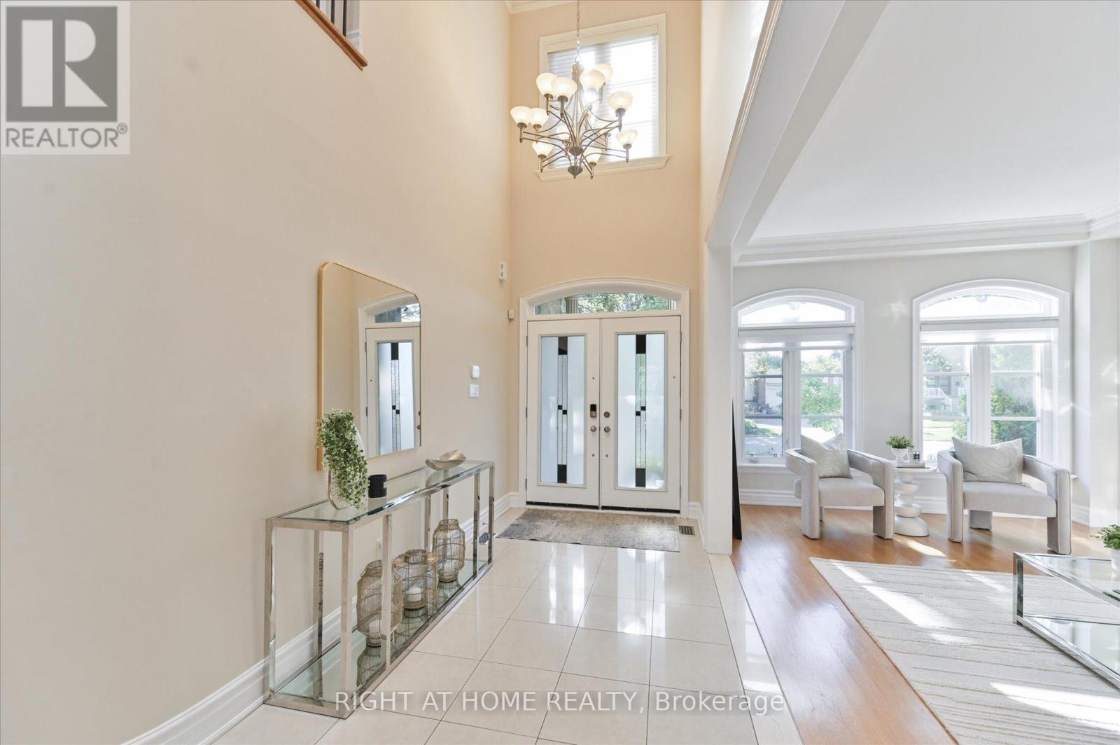 154 Charlton Boulevard, Toronto, Ontario  M2R 2J1 - Photo 5 - C12956632