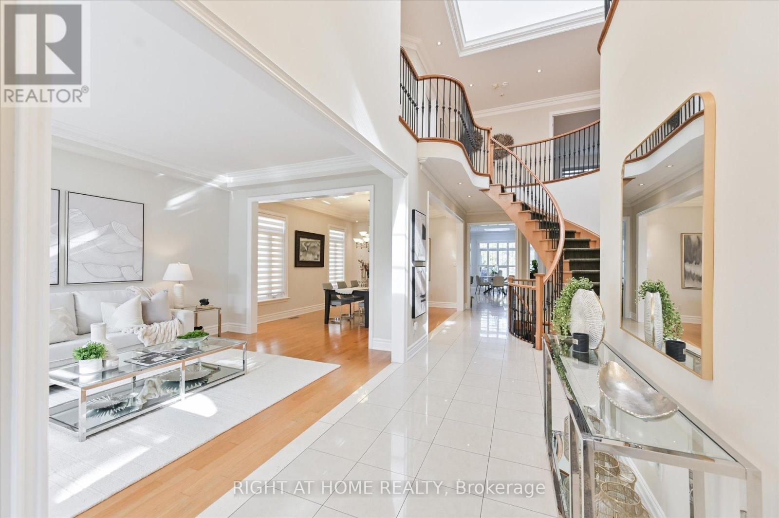 154 Charlton Boulevard, Toronto, Ontario  M2R 2J1 - Photo 6 - C12956632