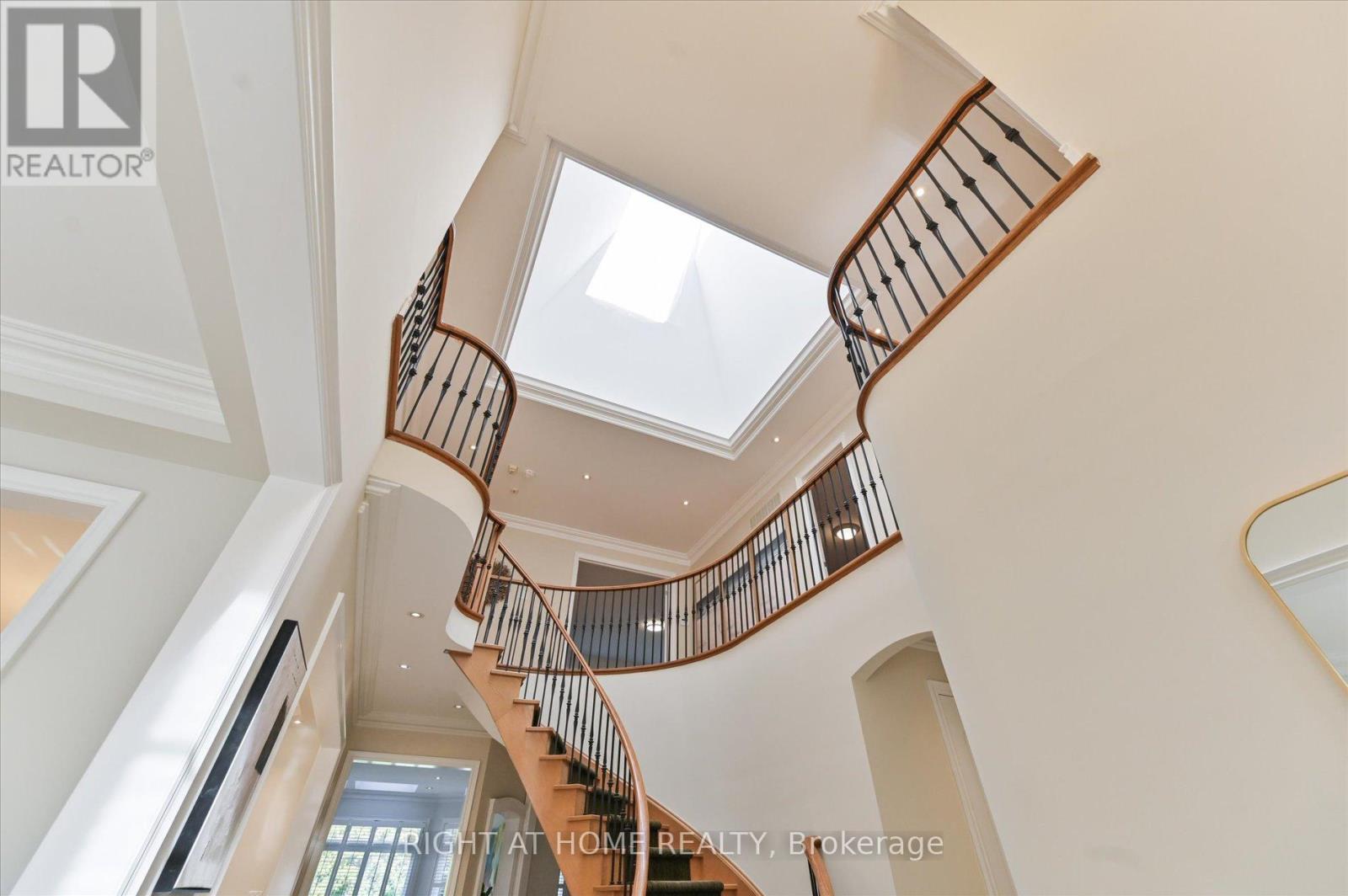 154 Charlton Boulevard, Toronto, Ontario  M2R 2J1 - Photo 8 - C12956632