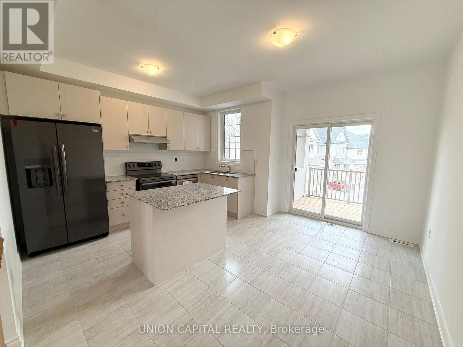 11 Franklin Avenue, Toronto, Ontario  M1C 1N8 - Photo 5 - E12956620