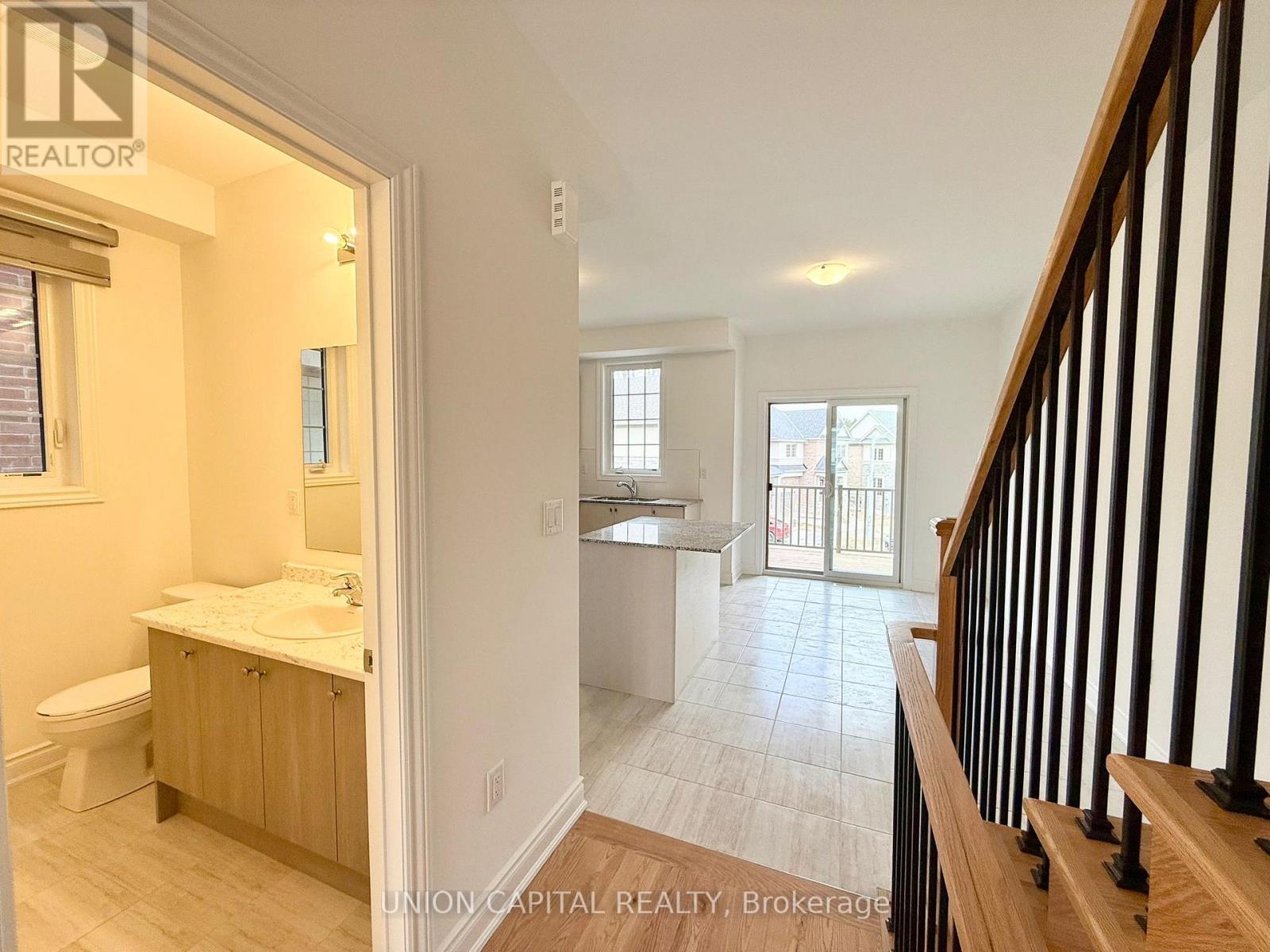 11 Franklin Avenue, Toronto, Ontario  M1C 1N8 - Photo 8 - E12956620