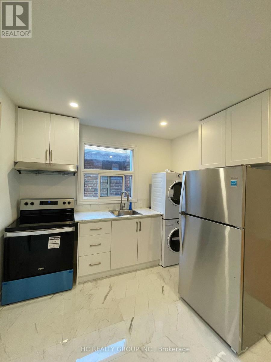 Main - 48 Torrens Avenue, Toronto, Ontario  M4K 2H8 - Photo 8 - E12956634