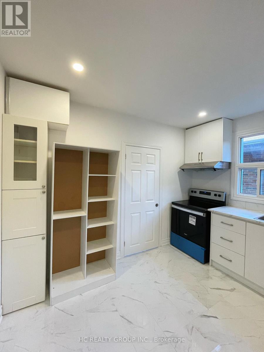 Main - 48 Torrens Avenue, Toronto, Ontario  M4K 2H8 - Photo 9 - E12956634