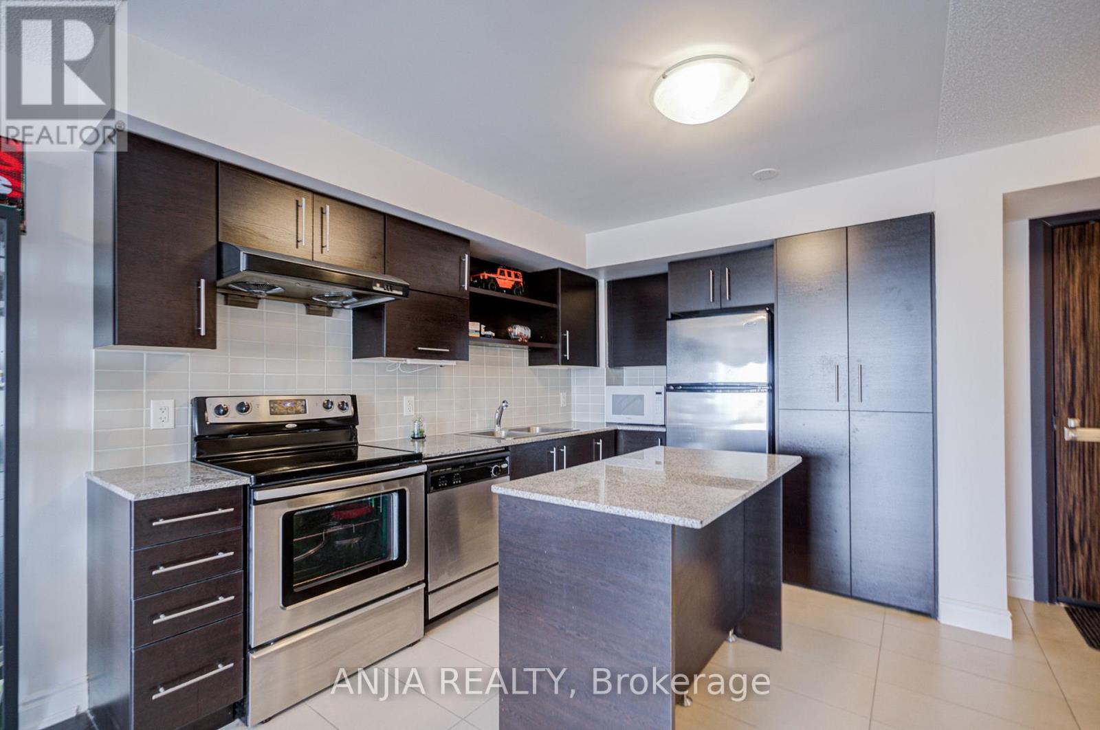 1112 - 273 South Park Road, Markham, Ontario  L3T 0B5 - Photo 7 - N12956618