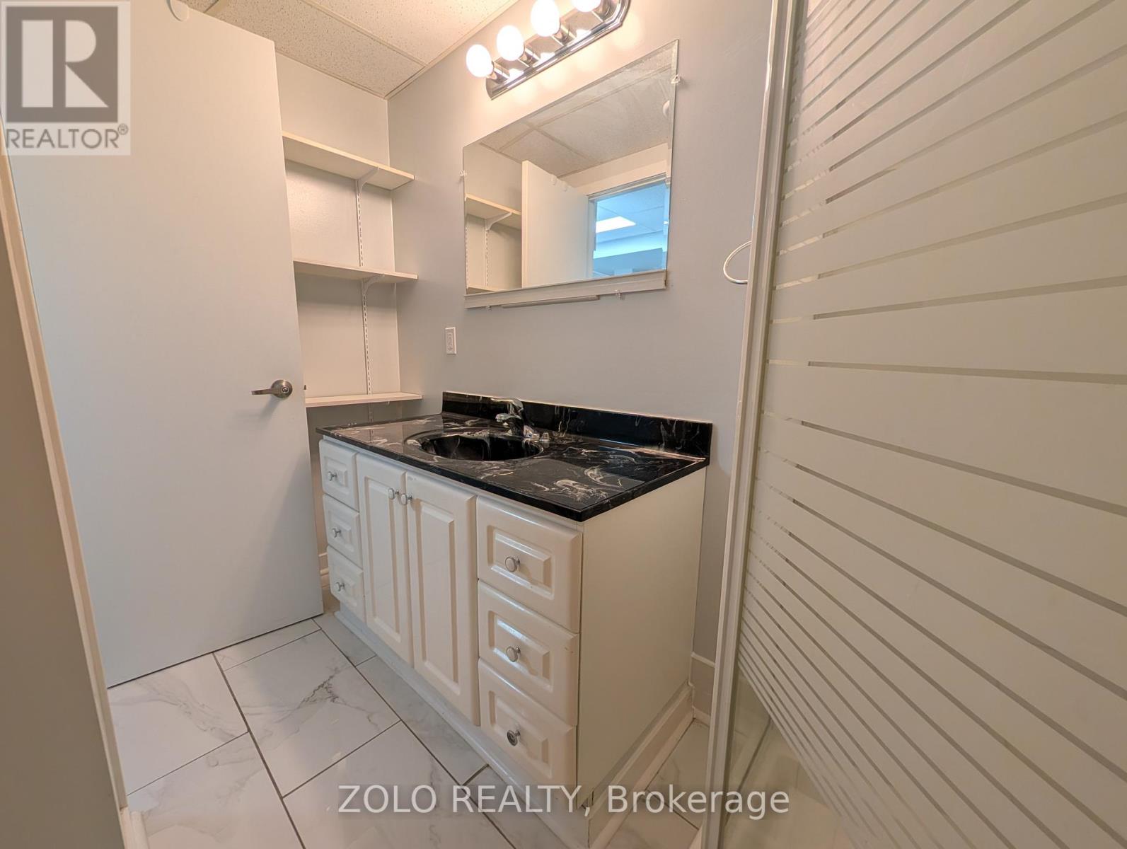 31 Buchanan Street, Barrie, Ontario L4M 6B5 - Photo 7 - S12956624