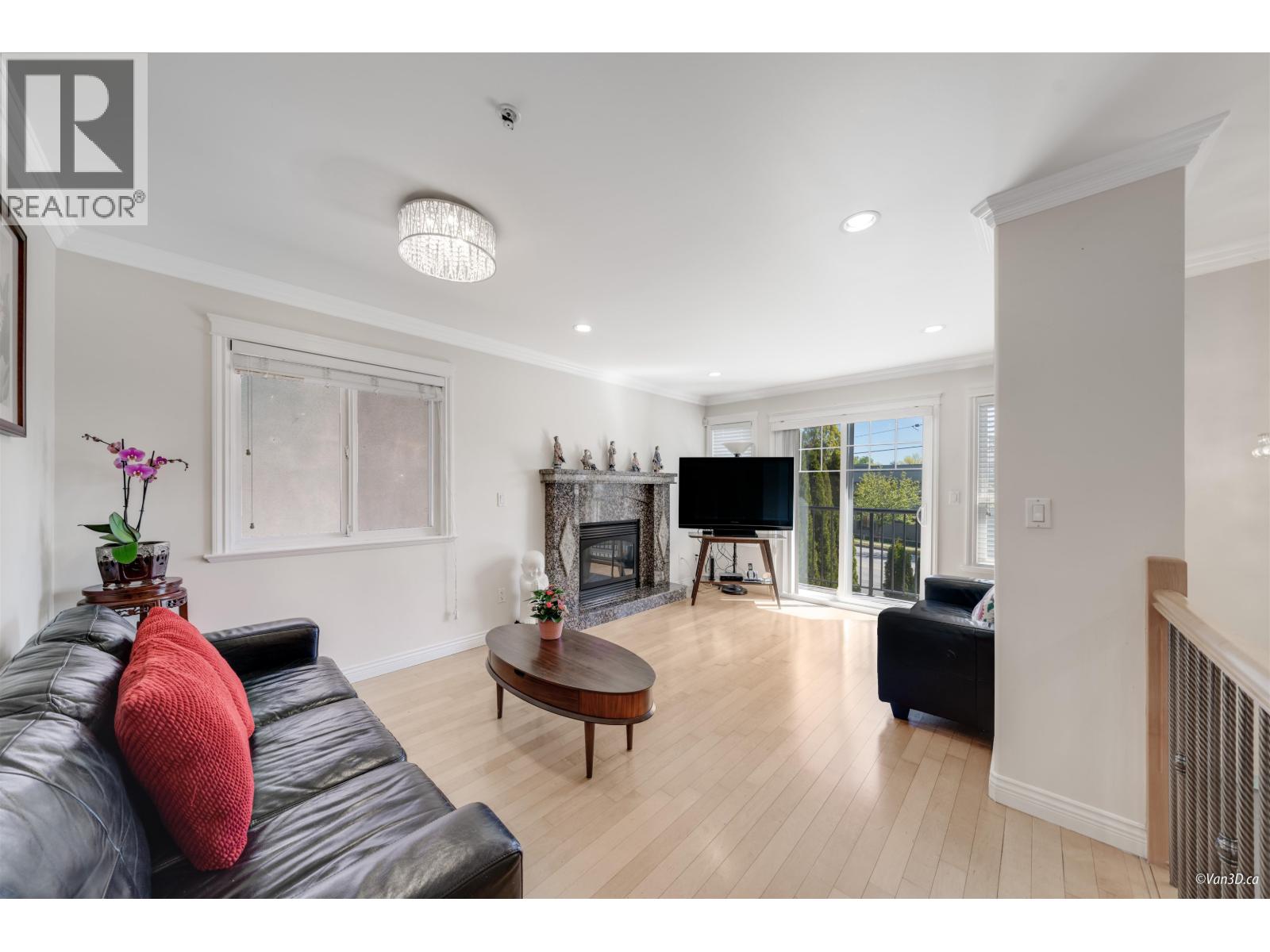 7531 Oak Street, Vancouver, British Columbia  V6P 4A4 - Photo 3 - R3087407