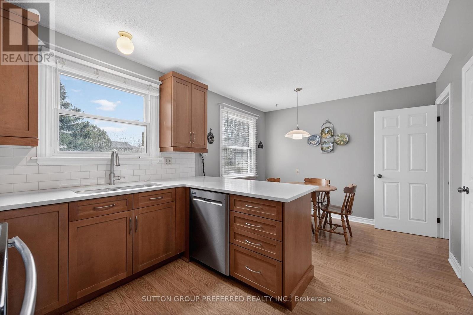 115 Brixham Crescent, London South, Ontario  N6K 1K9 - Photo 21 - X12956648