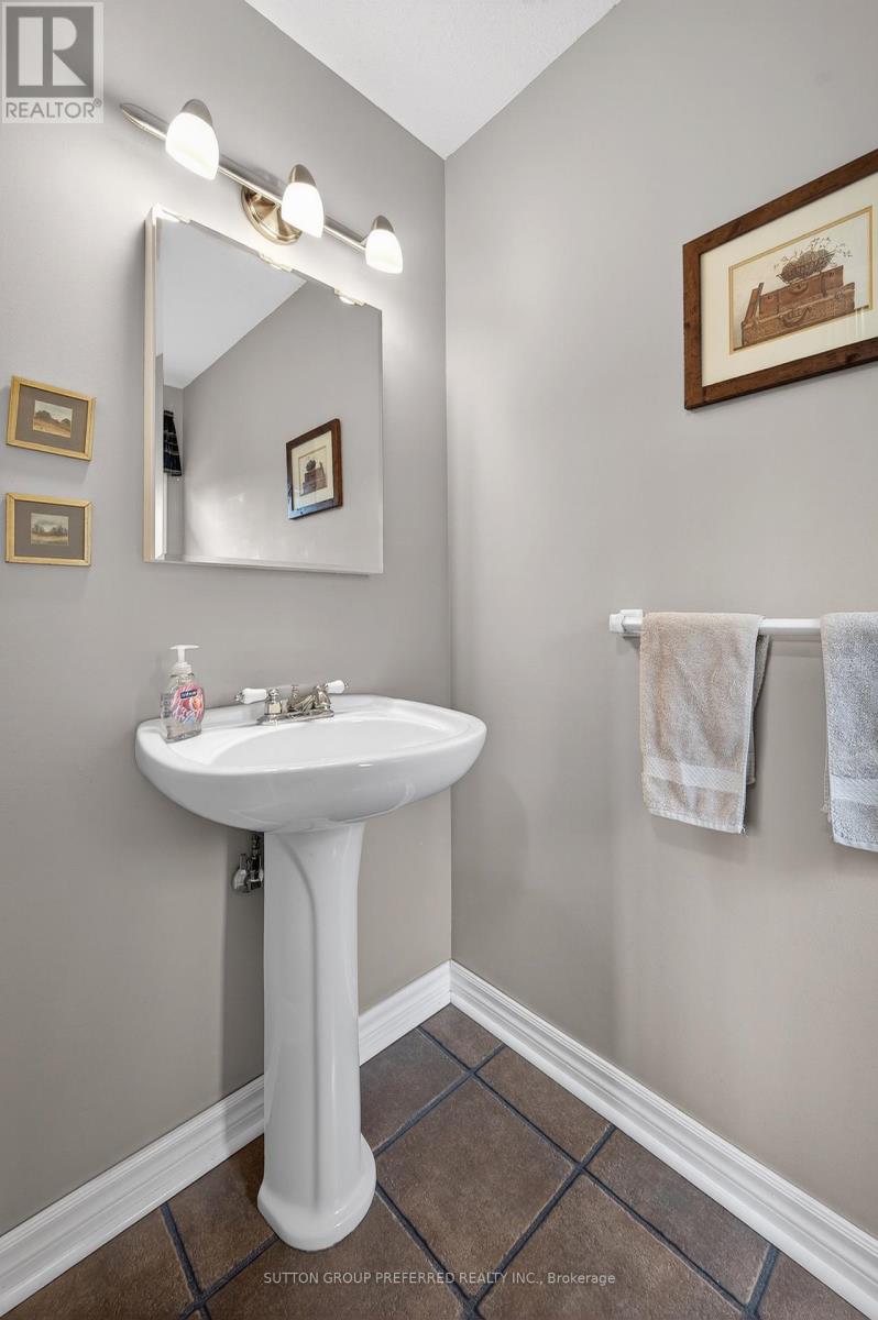 115 Brixham Crescent, London South, Ontario  N6K 1K9 - Photo 26 - X12956648