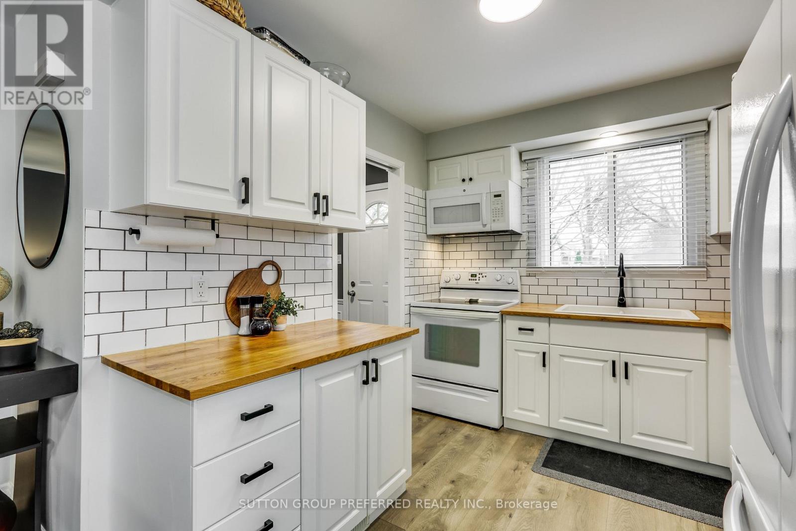 159 Harding Crescent, London South, Ontario  N6E 1G2 - Photo 12 - X12956650