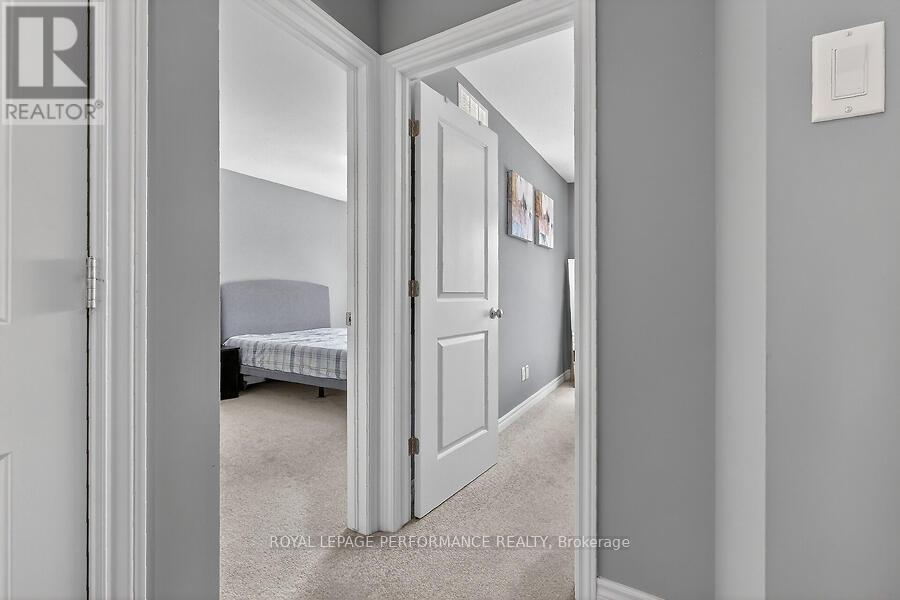 790 Cairn Crescent, Ottawa, Ontario  K1W 0P7 - Photo 31 - X12956658