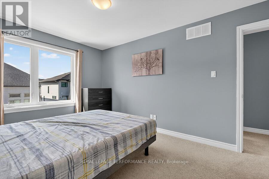 790 Cairn Crescent, Ottawa, Ontario  K1W 0P7 - Photo 33 - X12956658