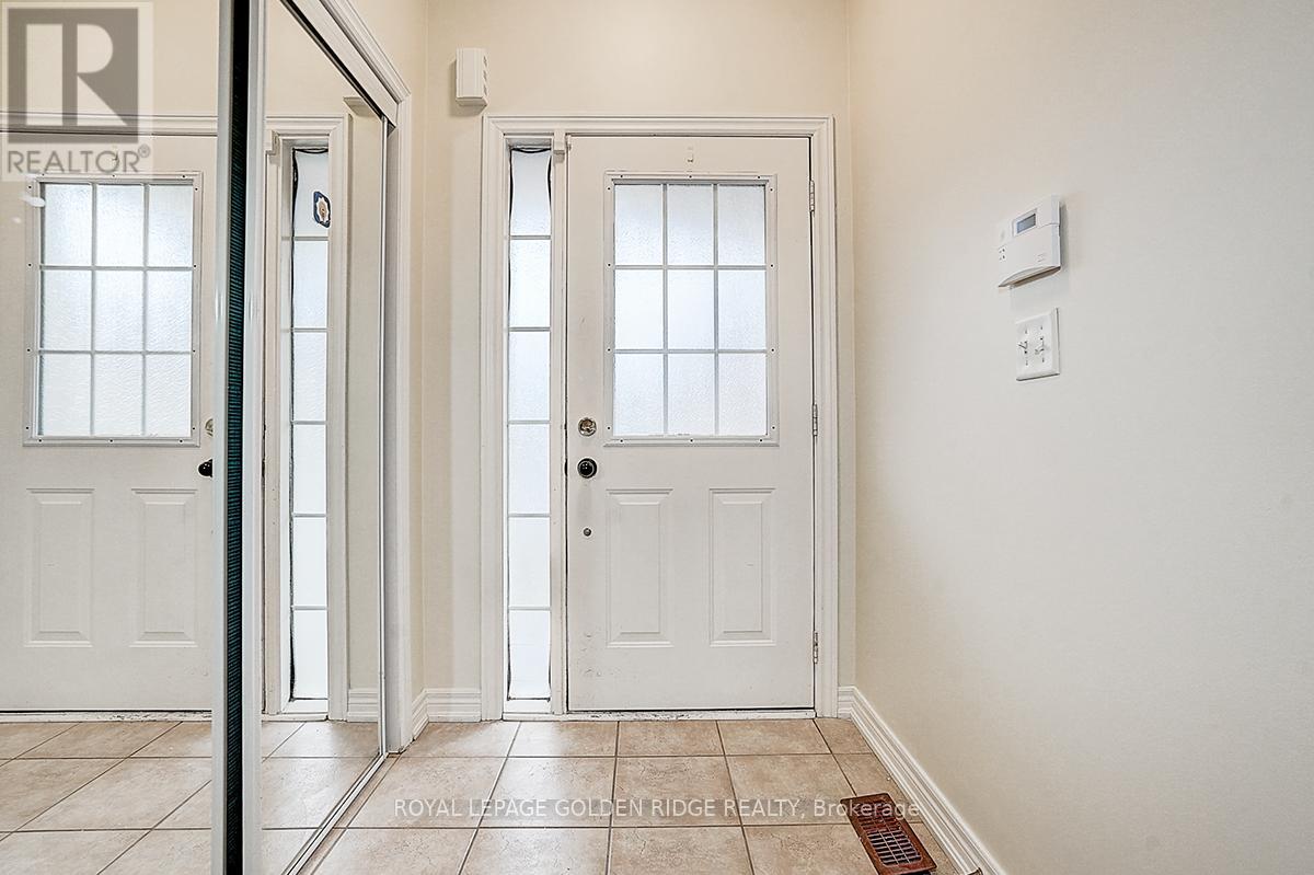 23 Drew Kelly Way, Markham, Ontario  L3R 5R3 - Photo 2 - N12956640