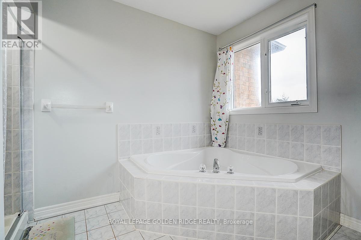 23 Drew Kelly Way, Markham, Ontario  L3R 5R3 - Photo 24 - N12956640