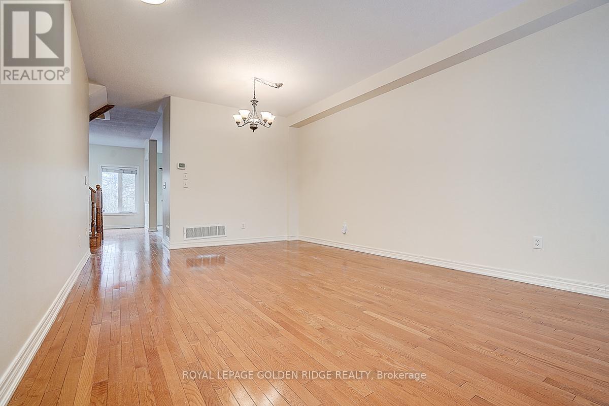 23 Drew Kelly Way, Markham, Ontario  L3R 5R3 - Photo 5 - N12956640