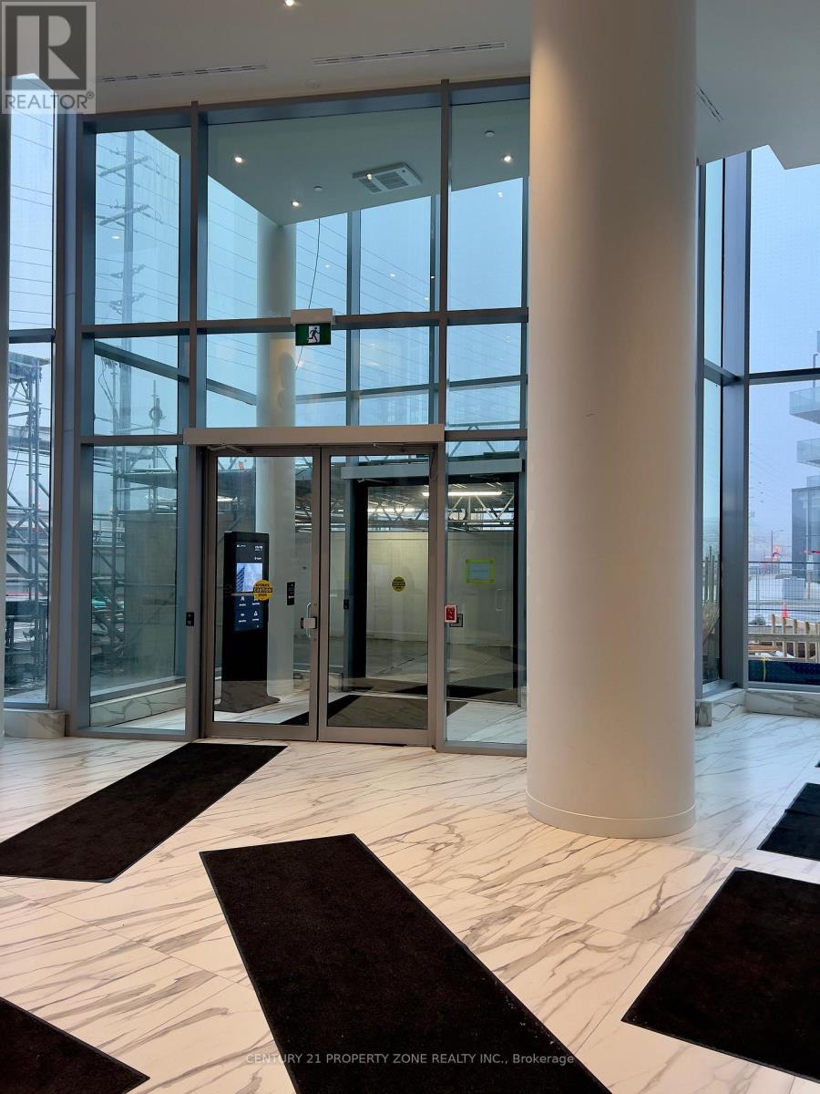 521 - 448 Burmhamthorpe Road W, Mississauga, Ontario  L5B 0R4 - Photo 3 - W12956644