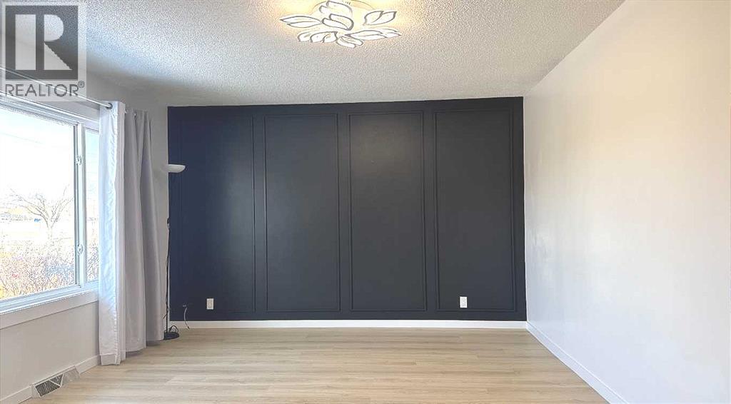 3229 19 Avenue SE, Calgary, Alberta  T2B 0A4 - Photo 10 - A2297440