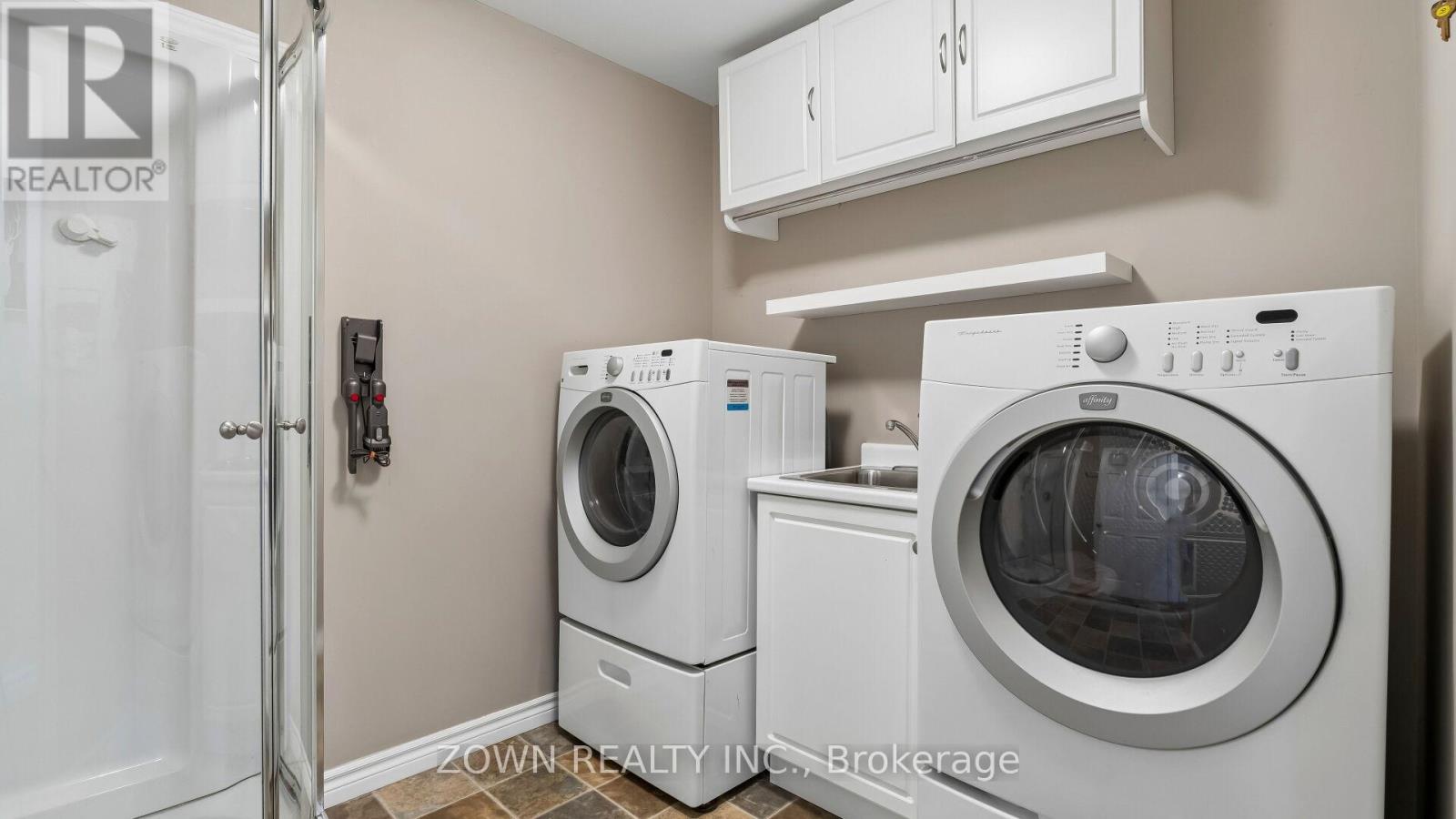 226 Cherry Street, Ingersoll, Ontario  N5C 1J2 - Photo 32 - X12956664