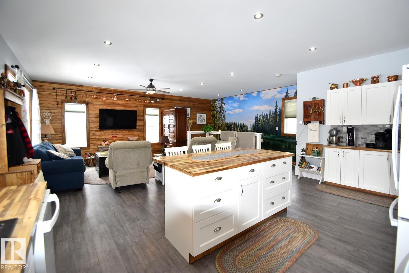 309 Debbie Dr. , Pickerel Pt, Rural Athabasca County, Alberta  T0A 0M0 - Photo 4 - E4480655