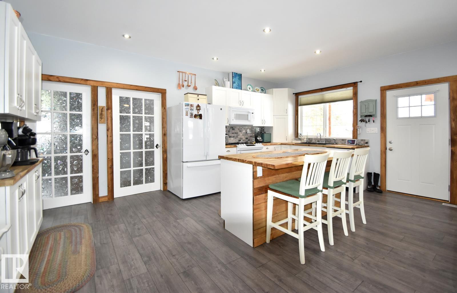 309 Debbie Dr. , Pickerel Pt, Rural Athabasca County, Alberta  T0A 0M0 - Photo 6 - E4480655