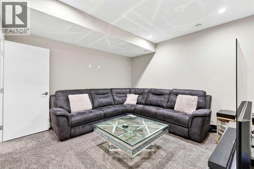 3736 44 Street Sw, Calgary, Alberta  T3E 3S2 - Photo 38 - A2290735