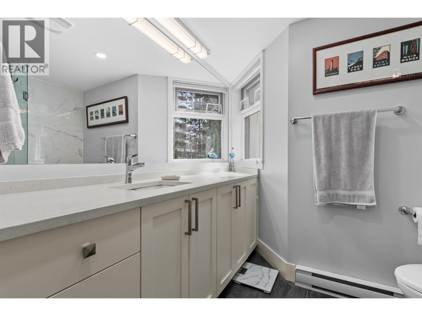 302 6055 Nelson Avenue, Burnaby, British Columbia  V5H 4L4 - Photo 16 - R3104953