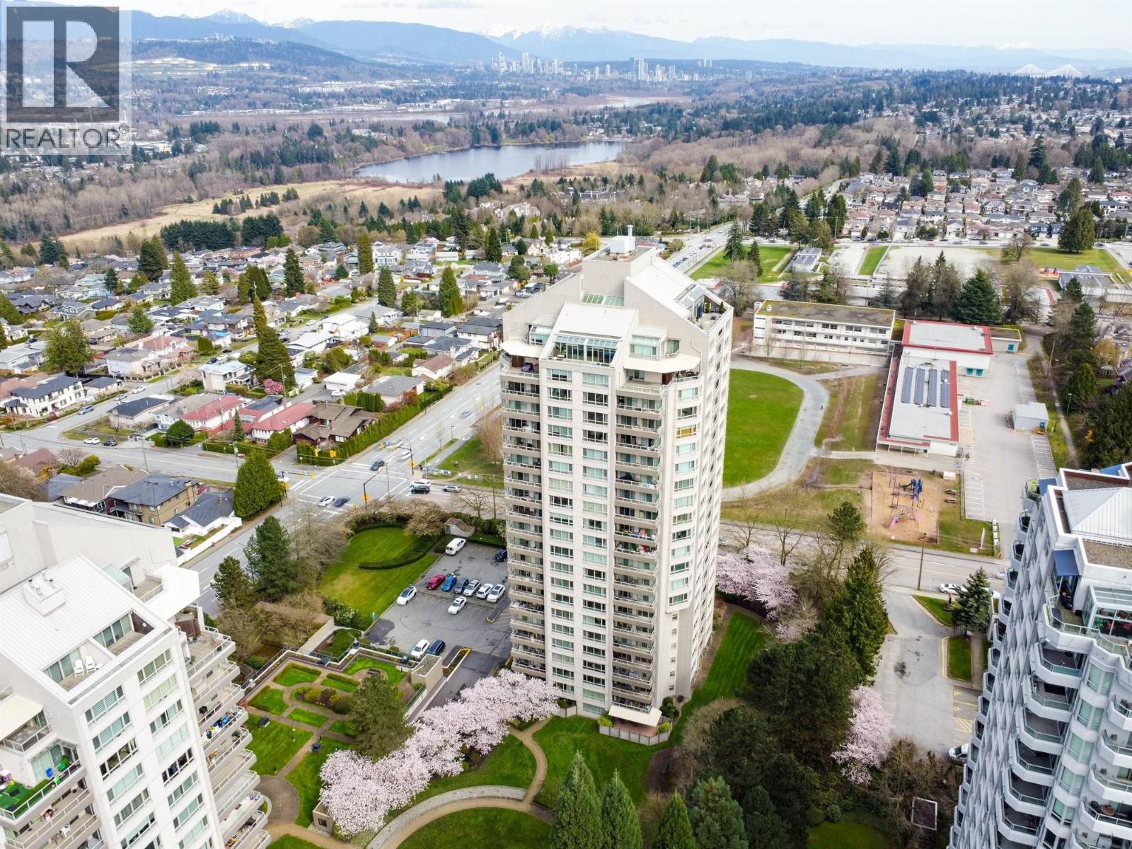 302 6055 Nelson Avenue, Burnaby, British Columbia  V5H 4L4 - Photo 32 - R3104953